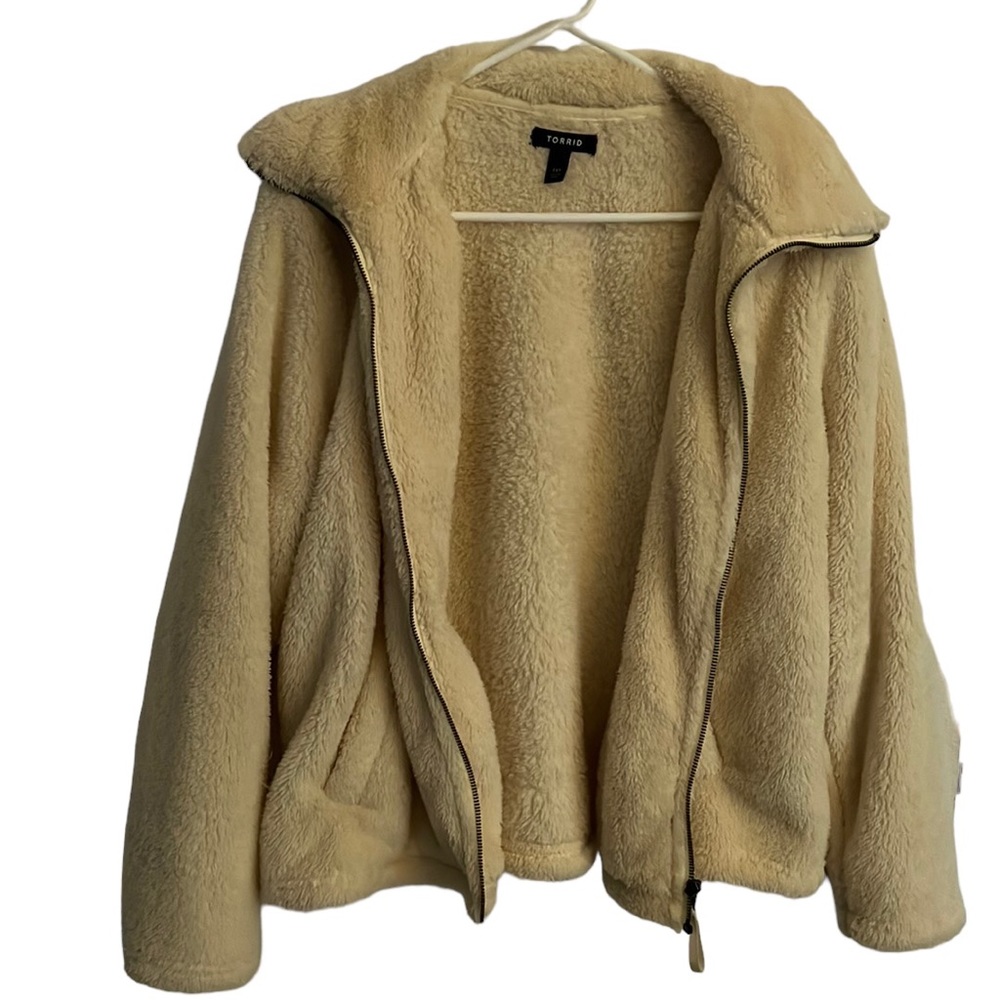 Teddy bear cream colored jacket, Torrid brand size 00 (straight size 10)